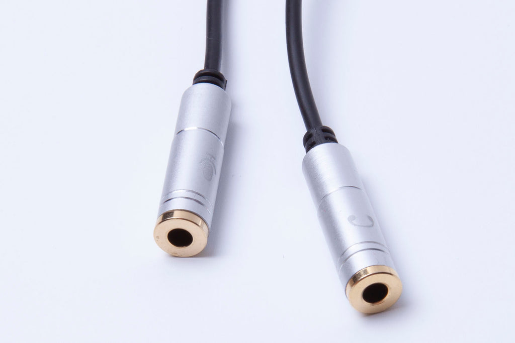 Black Stork 3.5mm Stereo Audio Male to 2 Female Headset Mic Y Splitter Cable Adapter Silver