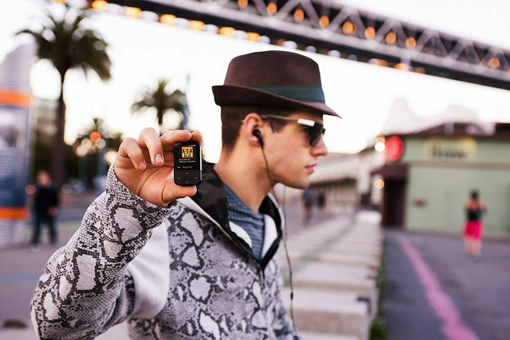 SanDisk Clip Sport GO MP3 Player 32GB - Black
