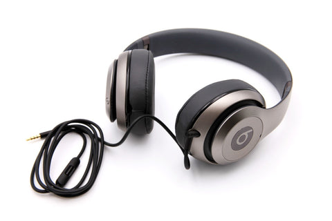 Beats by DRE Studio 2.0 WIRED Over-ear Headphones Titanium